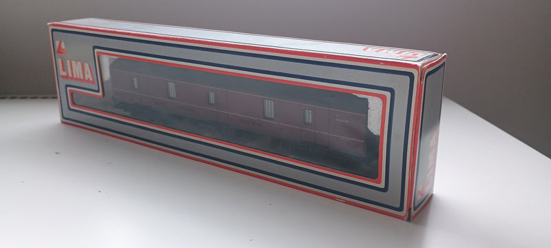 Lima L305657W BR Mk 1 GUV General Utility Van W86470 BR Maroon Livery