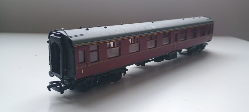 Replica Railways 12136 BR Mk 1 First Open, Maroon Livery