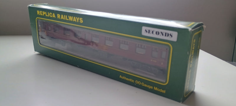Replica Railways 12136 BR Mk 1 First Open, Maroon Livery
