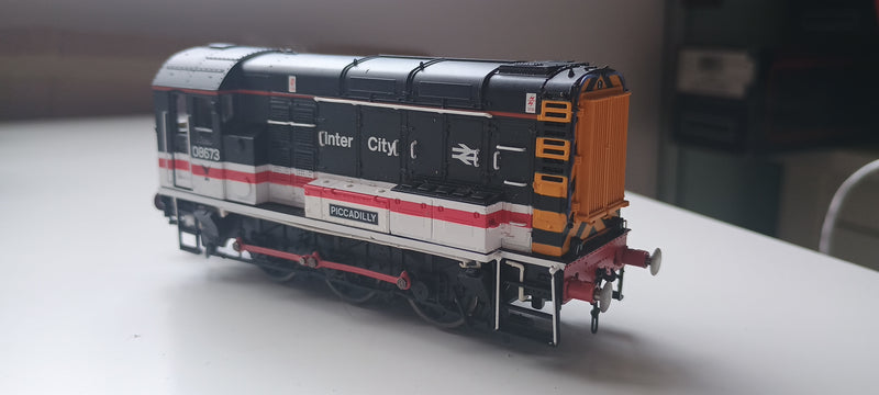 Hornby R3490 Class 08 Diesel Intercity Livery No. 08673