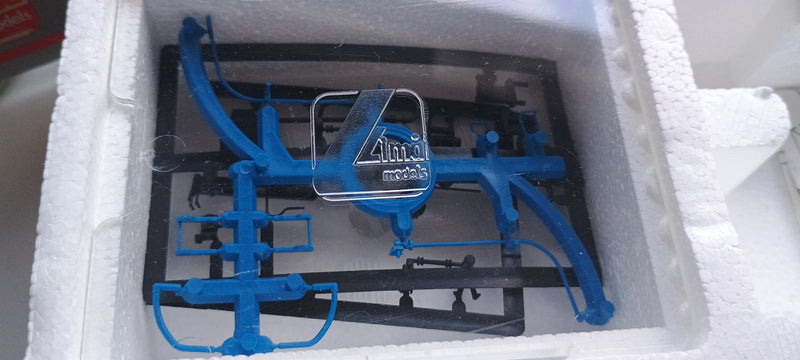 Lima 305608 Tiger Cement Wagon