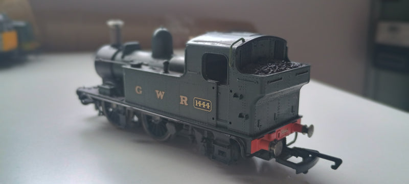 Hornby R2026C GWR Green 0-4-2T Class 14xx No. 1444