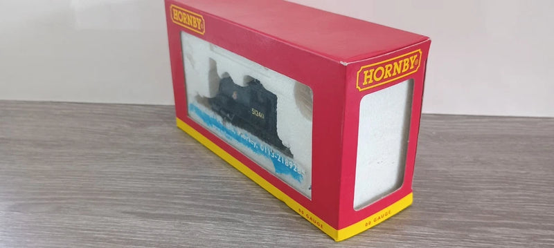 Hornby R3024 0-4-0ST Class 0F Pug  BR Black Early Emblem Boxed OO Gauge.