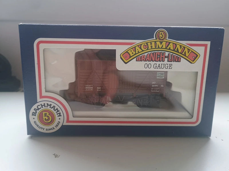 Bachmann 33-201 12 Ton Fruit Van BR Brown New & Boxed OO Gauge.