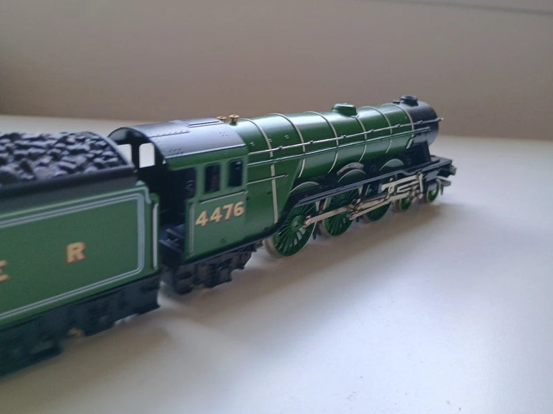 Hornby Railways R042 LNER 4-6-2 Locomotive Royal Lancer No. 4476 Boxed