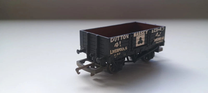 Hornby R6198 4 Plank Open Wagon 41 Dutton Massey & Co Ltd Liverpool & Birkenhead
