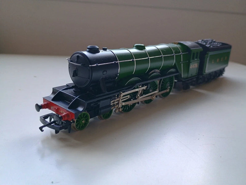 Hornby Railways R042 LNER 4-6-2 Locomotive Royal Lancer No. 4476 Boxed