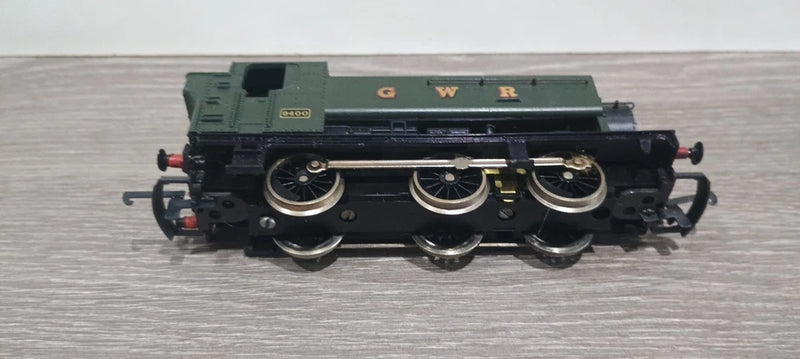 Lima L205117 Class 94xx 0-6-0T 9400 in GWR Green OO Gauge locomotive Boxed