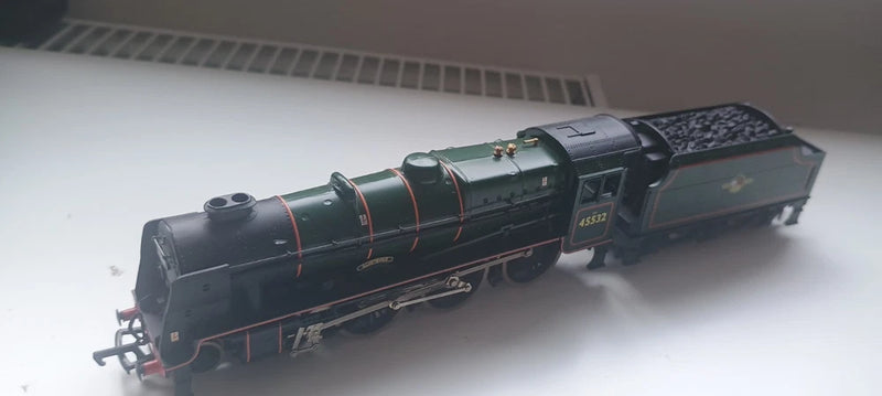 Mainline BR Patriot Steam Loco/Tender 4-6-0 No 45532 in BR Lined Green Unboxed.