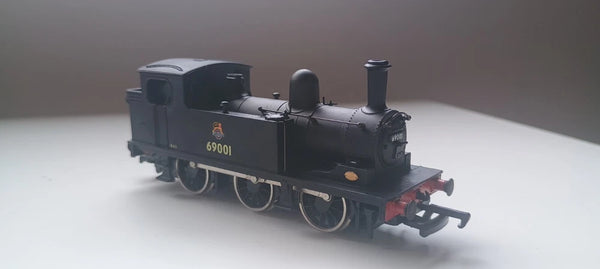 Mainline 37-070 Class J72 0-6-0T Tank Loco No. 69001 BR Black New &  Boxed