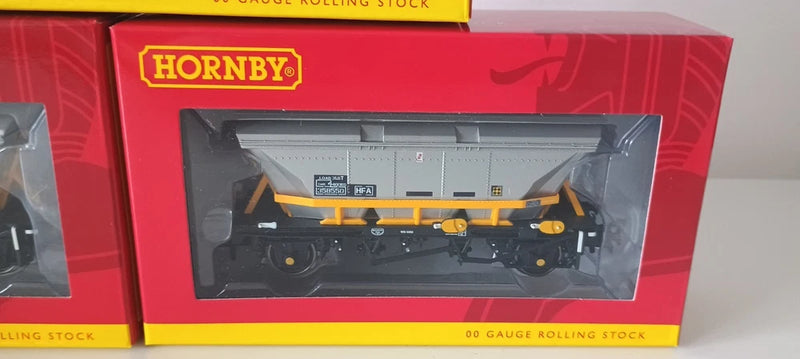 Hornby R60067 Triple Pack BR Coal Sector HFA Hopper Wagons New in Box OO Gauge