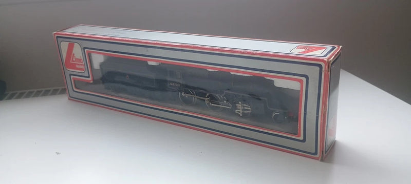 Lima OO Gauge L205120 Class 5 Crab 2-6-0 No. 42700 BR Black Early Crest