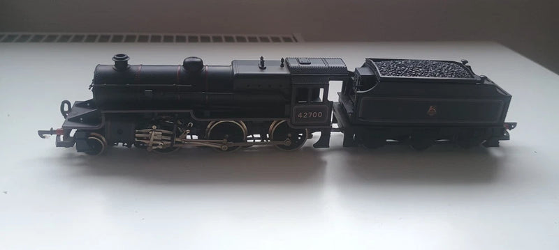 Lima OO Gauge L205120 Class 5 Crab 2-6-0 No. 42700 BR Black Early Crest