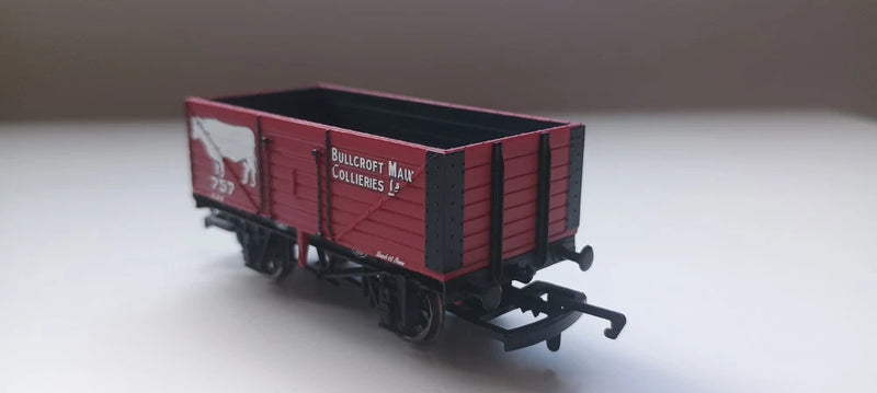 Hornby R6516 7 Plank Wagon BULLCROFT MAIN COLLIERY No. 757 Unboxed