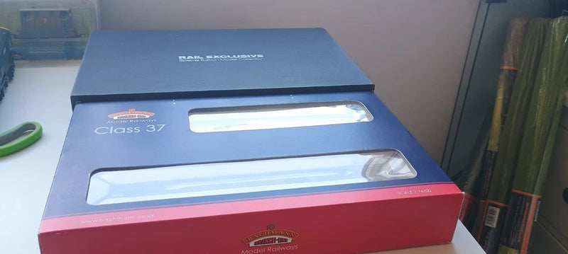 Bachmann Spares Class 37 Twin Empty Boxes With Plastic Inserts Rail Exclusives