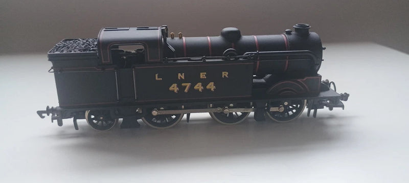 Mainline OO 954158 Class N2 0-6-2 Tank No. 4744 LNER Black New & Boxed