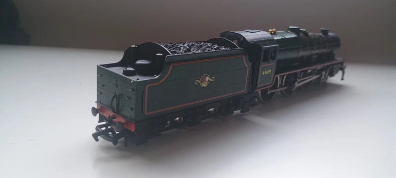 Mainline 37-062 BR Jubilee Steam Loco 4-6-0 No 45691 BR Lined Green New & Boxed