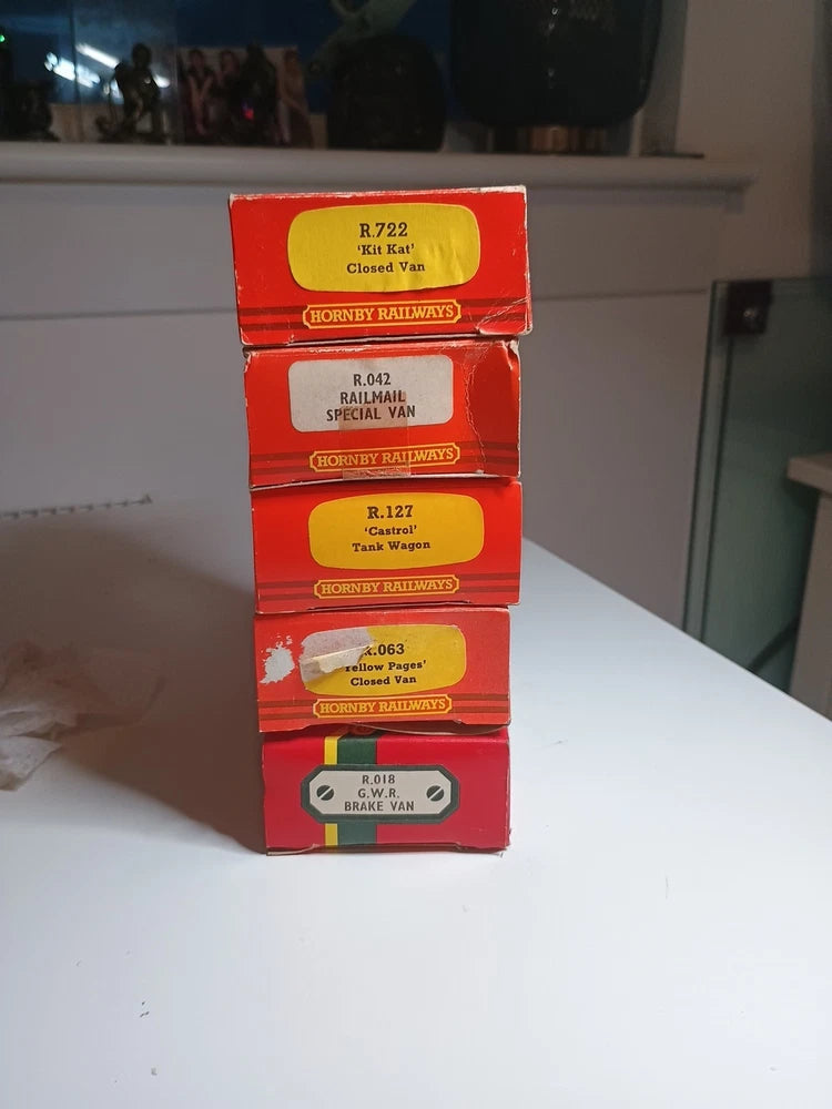 Hornby Rake Of 5 Boxed Closed Wagons OO Gauge R018, R042, R063, R127 & R722
