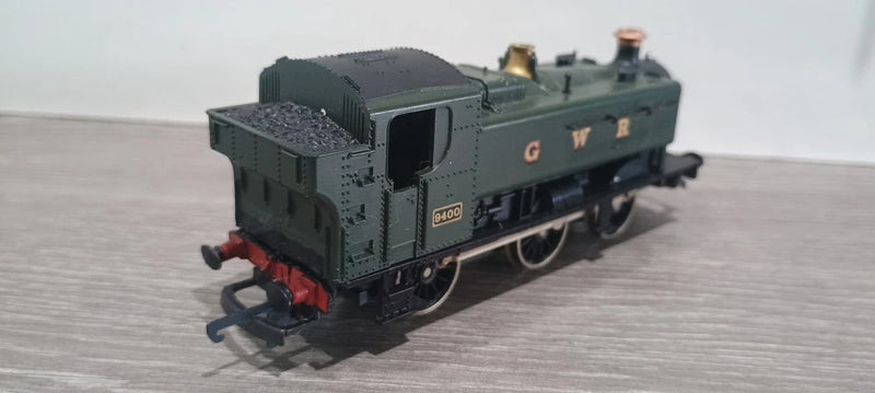 Lima L205117 Class 94xx 0-6-0T 9400 in GWR Green OO Gauge locomotive Boxed