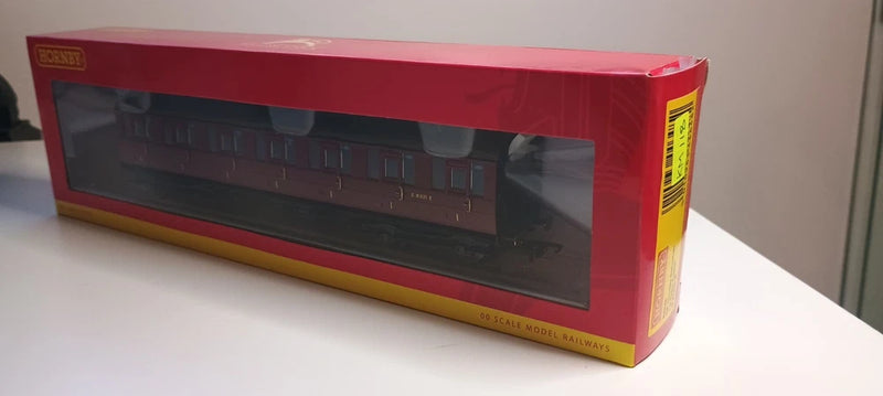 Hornby R4648 BR Gresley Suburban 1st Class Coach 'E81035E' BR Maroon Livery