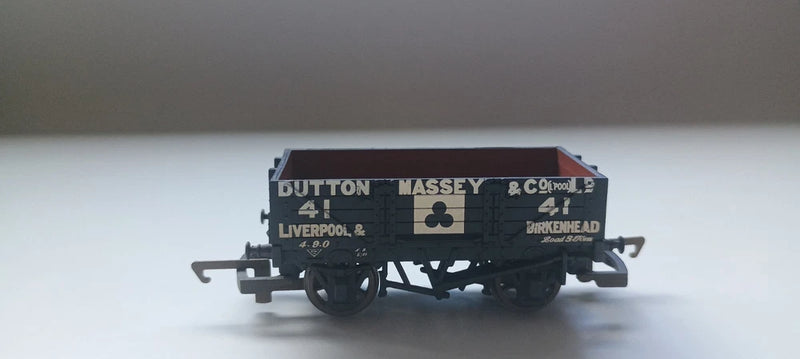 Hornby R6198 4 Plank Open Wagon 41 Dutton Massey & Co Ltd Liverpool & Birkenhead