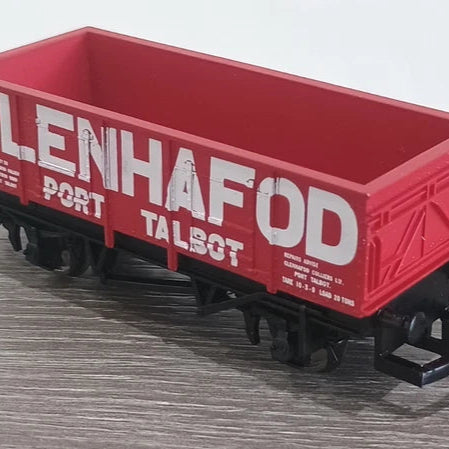 Hornby Rake Of 2 Open Wagons and a Four Wheel Coach GWR From a Set Unboxed OO