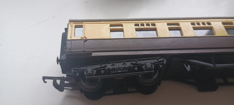 Hornby  Rake Of 3 Mixed Unboxed G.W.R. Coaches Inc 2 X R446 4 Wheel Coaches