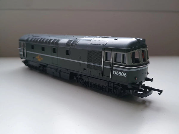 Lima 205129 BR Class 33 D6506 in BR Green Livery Boxed OO Gauge.