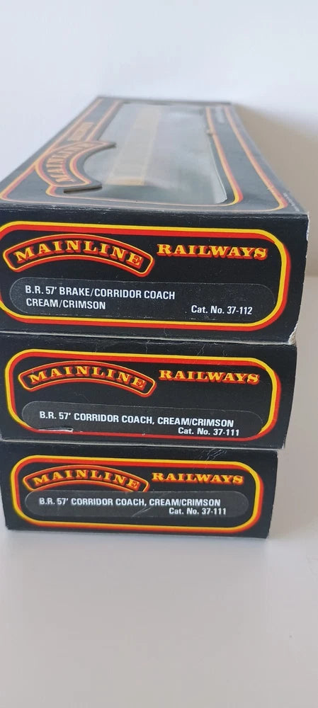 Mainline Rake Of 3 57Ft BR Cream/Crimson Corridor Coach 37-111 X2 & 37-112 Boxed