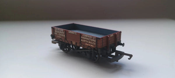 Hornby R6197 4 Plank Wagon Brown Ceiriog Granite Co. Unboxed