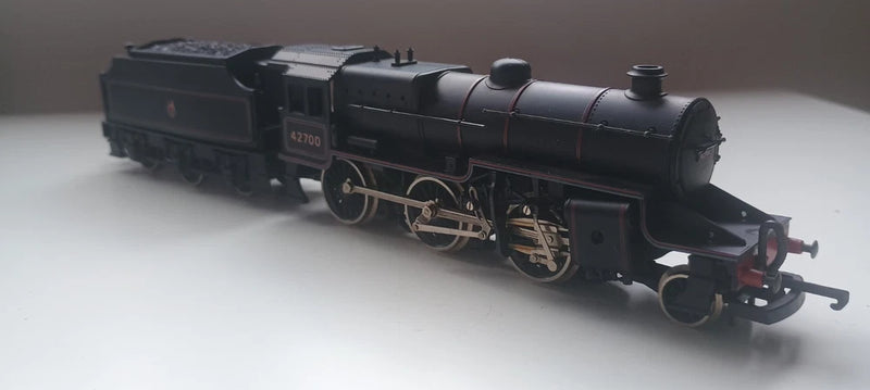 Lima OO Gauge L205120 Class 5 Crab 2-6-0 No. 42700 BR Black Early Crest