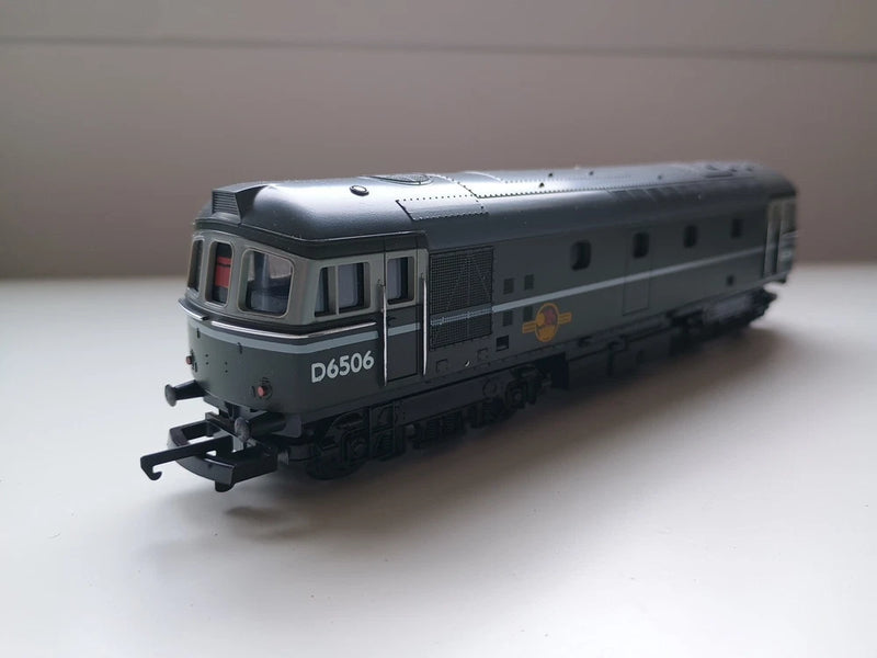 Lima 205129 BR Class 33 D6506 in BR Green Livery Boxed OO Gauge.