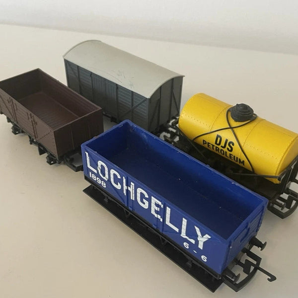 Hornby Rake Of 4 Mixed Open Wagons, Closed Wagons & Tanker Unboxed OO Gauge