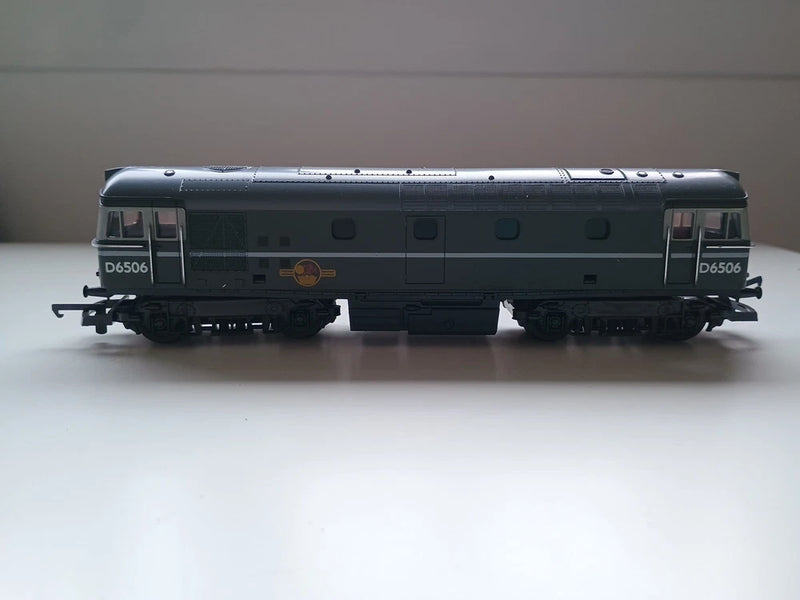 Lima 205129 BR Class 33 D6506 in BR Green Livery Boxed OO Gauge.