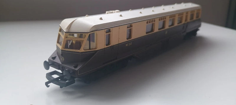 Lima 205132 Passenger Railcar GWR Livery No. 22 Boxed Tester And Runs Well.