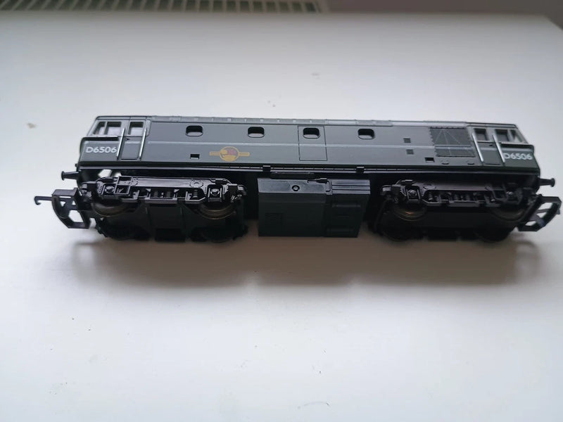 Lima 205129 BR Class 33 D6506 in BR Green Livery Boxed OO Gauge.