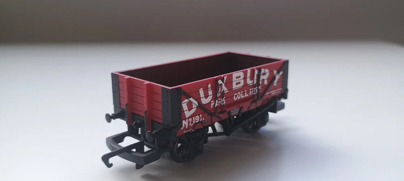 Hornby R6523 Duxbury Park Colliery 4 Plank Wagon OO Gauge Unboxed