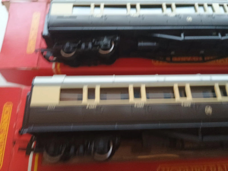 Hornby Rake Of 3 GWR Composite Coaches Chocolate/Cream 2 x R456 & 1 x R457 Brake