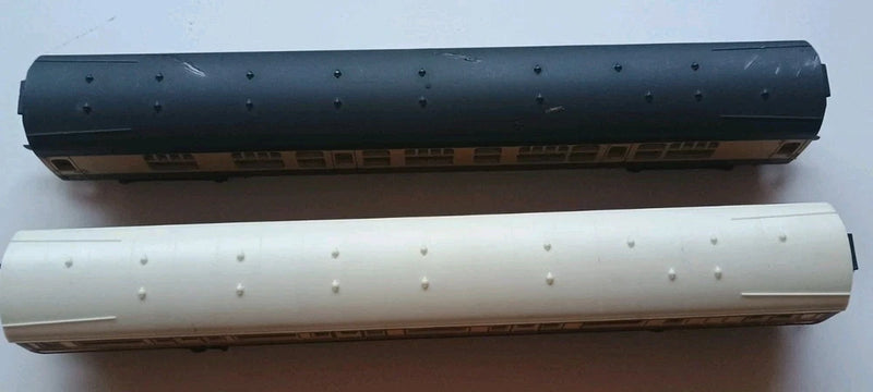 Hornby & Lima Rake Of 2 X Great Western Coaches OO Gauge Unboxed.